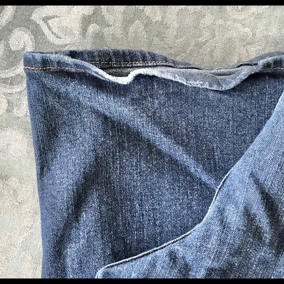 Old Navy Slim Boot-Cut Jeans (Mid-Rise) - Picture 3 of 7